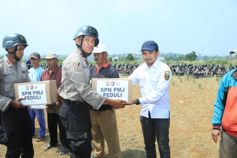 Ketika Calon Polisi Menguji Fisik Sambil Membuka Hati untuk Warga Bogor