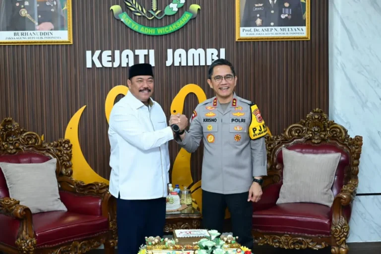 Kajati Jambi Kaget Disambangi Kapolda dan Jajaran Direktur