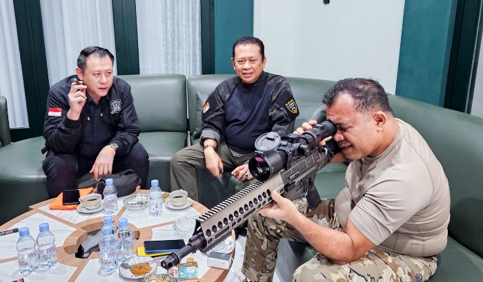 Demi Lindungi Hasil Panen Petani, Bamsoet dan Wakabareskrim Rela Berburu Babi Hutan