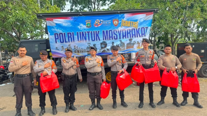 Hadir di Tengah Duka, Dit Samapta Polda Metro Jaya Ringankan Beban Pengungsi Ancol