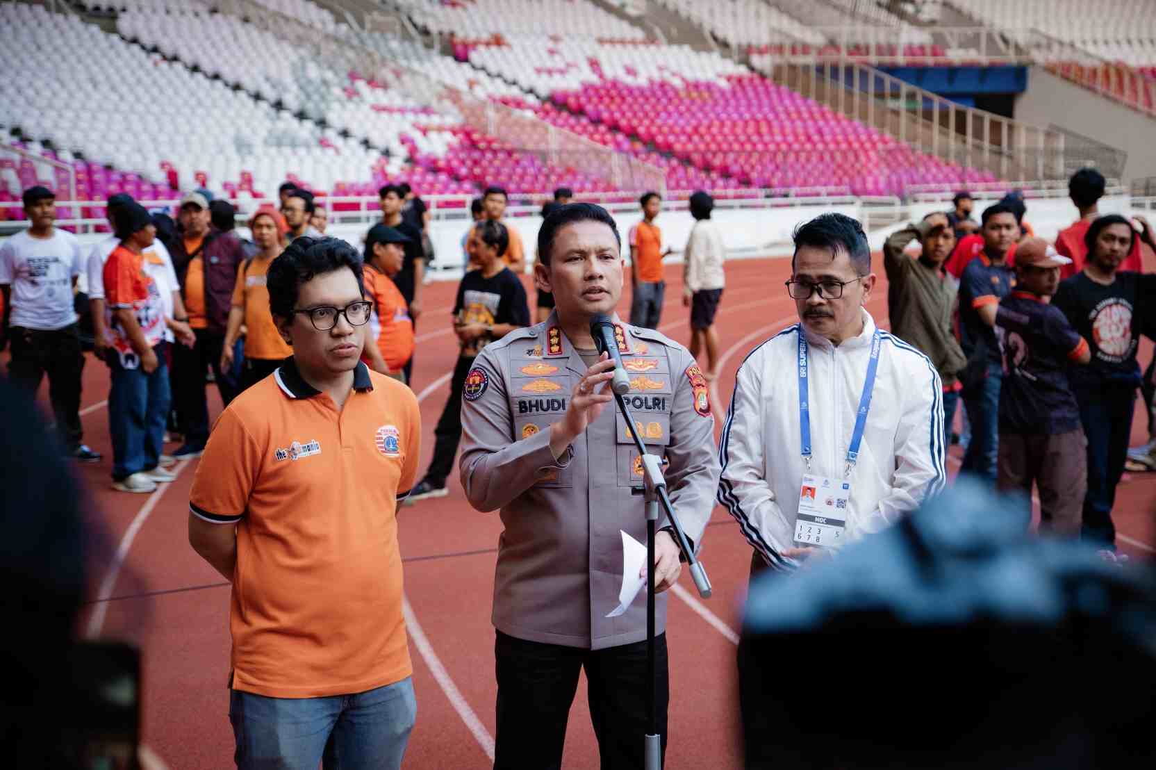 Polda Metro Jaya Terjunkan 17.800 Personel Amankan Laga El Clasico Persija–Persib di GBK