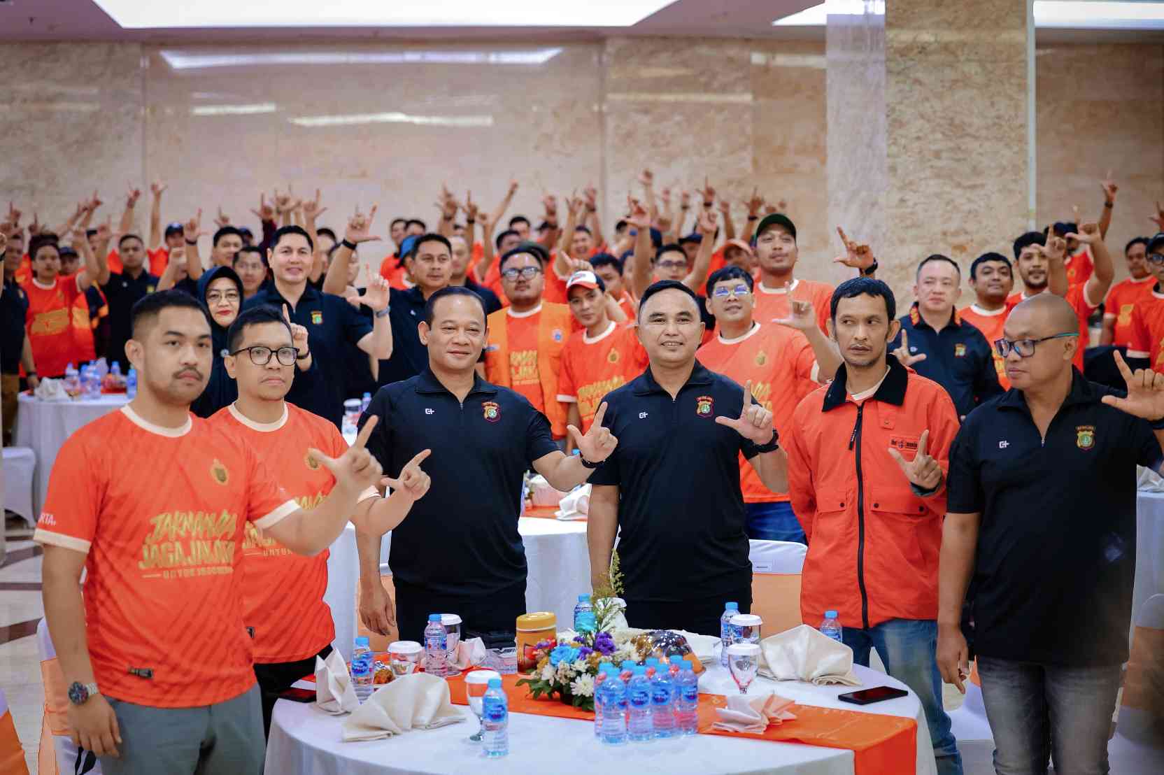Kapolda Metro Jaya Komjen Pol Asep Tasyakuran Bersama The Jakmania, Perkuat Kebersamaan Jaga Jakarta