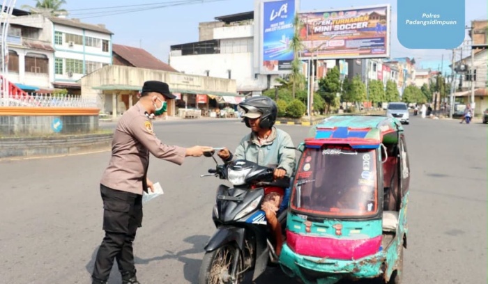 Dampak Karhutla, Tim Gabungan Tebar 3.000 Masker Gratis di Padangsidimpuan