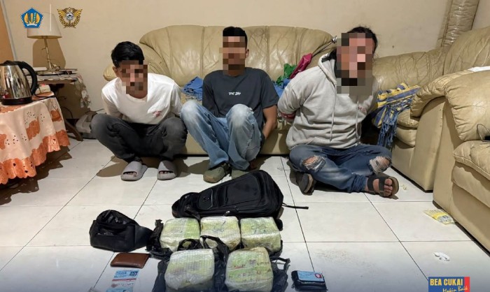 Bareskrim Polri dan Bea Cukai Ringkus Penyelundup 5 Kilogram Sabu Usai Pengintaian Sengit di Bogor