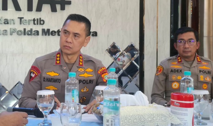 Bukti Polisi Bersama Masyarakat, Kapolda Metro Jaya Obral Nomor WA untuk Pengaduan Publik