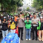 Hangatnya Sabtu Berkah, Pesan Kasih Kapolda Metro Jaya untuk Pengemudi Ojol