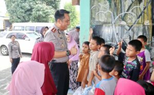 Cinta Kasih Kapolres Padangsidimpuan untuk Anak Panti Asuhan