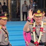 Lambaian Tangan di Tangga Gedung Promoter, Sisi Humanis Kapolda Metro Jaya Komjen Dadang