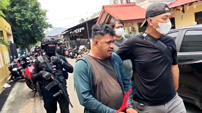 ‎Ditresnarkoba Polda Metro Jaya Sisir Kampung Ambon Tiga Kali Seminggu, Amankan Sabu dan Senjata Tajam ‎