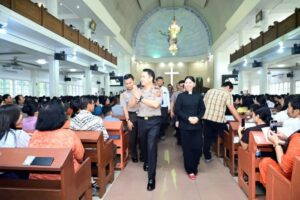 Kapolda Jambi Datangi Gereja HKBP, Ajak Jemaat Lawan Narkoba dan