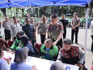 Sayangnya Kapolda Irjen Dadang pada Ojol di Sabtu Bahagia: Pengobatan Gratis dan Pesan Humanis Jaga Keselamatan
