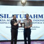 Tingkatkan Pelayanan Hukum Untuk Masyarakat, Kapolri Temui Jaksa Agung