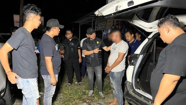 Aksi Kejar-kejaran Dramatis, Polisi Tabrak Mobil Kurir 24 Kilogram Sabu di Langkat