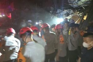 Brimob Polda Metro Jaya Terjunkan 50 Personel Amankan Area Ledakan di Pasar Cimanggis Tangsel